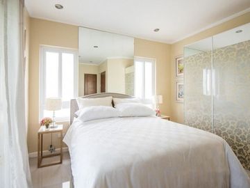 Income generating out of town 3 bedroom villas with a prefect view of the golf course in Silang nearby Tagaytay