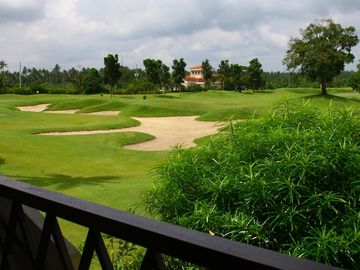 Income generating out of town 3 bedroom villas with a prefect view of the golf course in Silang nearby Tagaytay