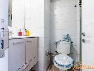 2 Dormitorios + 2 Baños en Independencia, Metro Cal y Canto.