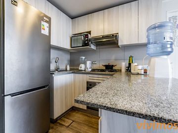 2 Dormitorios + 2 Baños en Independencia, Metro Cal y Canto.