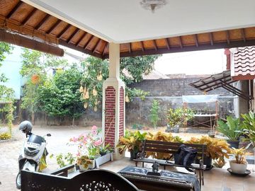 Rumah Etnik Luas Hanya 100 meter dari Perempatan Gedongkuning