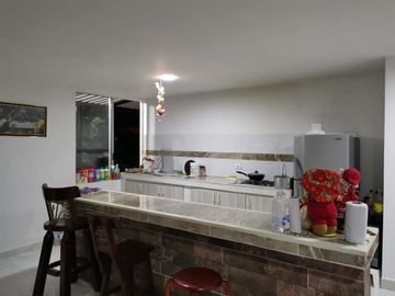 VENDO HERMOSA CASA CAMPESTRE EN LA VIA MORELIA ALCALA