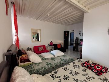 VENDO HERMOSA CASA CAMPESTRE EN LA VIA MORELIA ALCALA