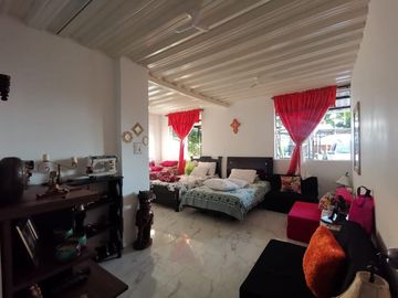 VENDO HERMOSA CASA CAMPESTRE EN LA VIA MORELIA ALCALA
