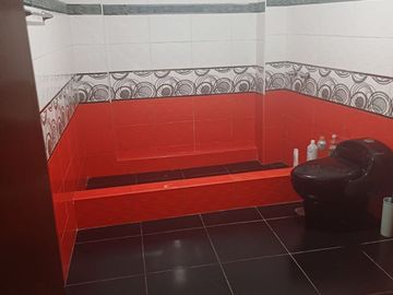 Venta de Departamento Primer piso con cochera en San Diego S.M.P