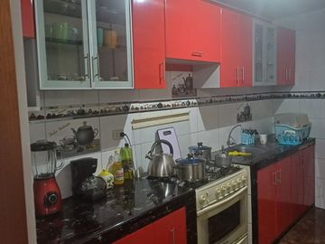Venta de Departamento Primer piso con cochera en San Diego S.M.P