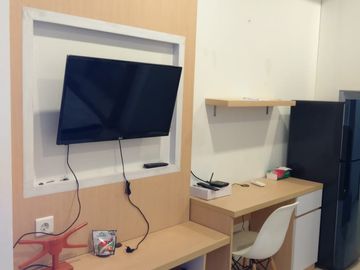Disewakan Apartemen Capitol Park Salemba Jakarta Studio Emerald Tower Furnished Lengkap