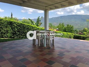 Se vende Parcela en Condominio Castilla Real - Pinchote
