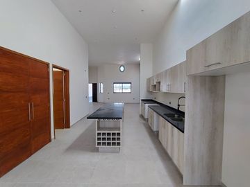 Casa de 1 piso, 210 m2, 3 recámaras, seguridad amenidades, San Miguel de Allende