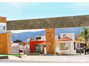 CASA EN VENTA EN IXTAPAN DE LA SAL, EDO. DE MEXICO