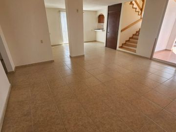 CASA EN VENTA EN IXTAPAN DE LA SAL, EDO. DE MEXICO