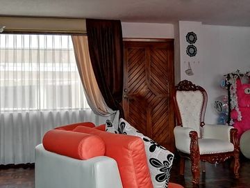 BAJÓ DE PRECIO!!!! OPORTUNIDAD ÚNICA!!! DEPARTAMENTO DE IMPAKTO EN LA MEJOR ZONA COMERCIAL DE AMBATO