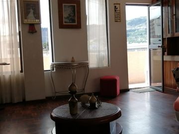 BAJÓ DE PRECIO!!!! OPORTUNIDAD ÚNICA!!! DEPARTAMENTO DE IMPAKTO EN LA MEJOR ZONA COMERCIAL DE AMBATO