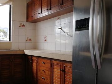 BAJÓ DE PRECIO!!!! OPORTUNIDAD ÚNICA!!! DEPARTAMENTO DE IMPAKTO EN LA MEJOR ZONA COMERCIAL DE AMBATO