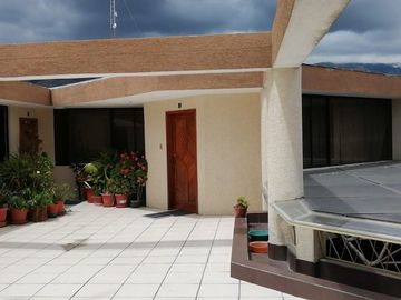 BAJÓ DE PRECIO!!!! OPORTUNIDAD ÚNICA!!! DEPARTAMENTO DE IMPAKTO EN LA MEJOR ZONA COMERCIAL DE AMBATO