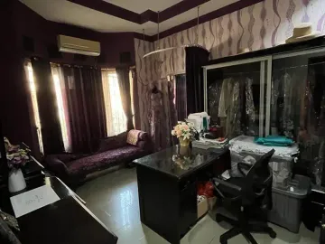 Rumah Hook di Komplek Nuansa Pesanggrahan, Pinggir Jalan Raya
