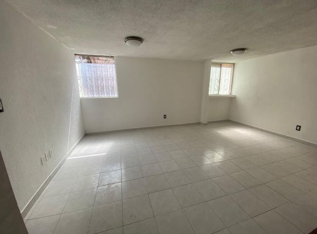 Foto ¡Excelente oportunidad, Departamento en Planta Baja remodelado!