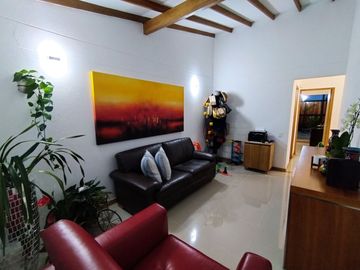 HERMOSA CASA UNIFAMILIAR CERCA AL CENTRO COMERCIAL SAN NICOLAS RIONEGRO