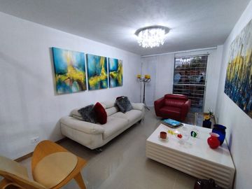 HERMOSA CASA UNIFAMILIAR CERCA AL CENTRO COMERCIAL SAN NICOLAS RIONEGRO