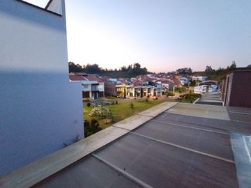 HERMOSA CASA UNIFAMILIAR CERCA AL CENTRO COMERCIAL SAN NICOLAS RIONEGRO