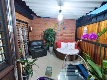 HERMOSA CASA UNIFAMILIAR CERCA AL CENTRO COMERCIAL SAN NICOLAS RIONEGRO