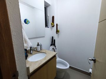 HERMOSA CASA UNIFAMILIAR CERCA AL CENTRO COMERCIAL SAN NICOLAS RIONEGRO