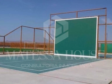 SE VENDE - CASA DE TRES NIVELES EN CONDOMINIO NAUTICO, PARACAS