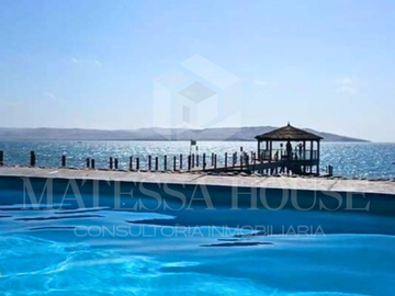 SE VENDE - CASA DE TRES NIVELES EN CONDOMINIO NAUTICO, PARACAS