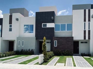 VENTA DE CASA EN ZINACANTEPEC