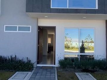 VENTA DE CASA EN ZINACANTEPEC