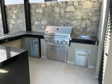 CASA EN VENTA EN CAMPOS ELISEOS CON ALBERCA
