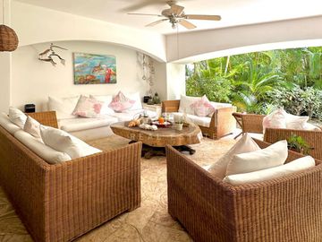 Casa en Venta, Isla Dorada Residencial, Cancún Quintana Roo.
