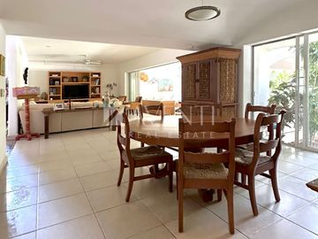 Casa en Venta, Isla Dorada Residencial, Cancún Quintana Roo.