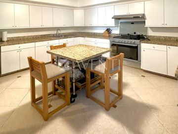 Casa en Venta, Isla Dorada Residencial, Cancún Quintana Roo.