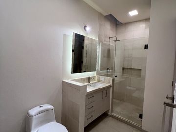 Moderna Casa NUEVA e Inteligente con Alberca y 4 Recámaras!