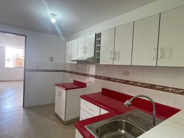 NUEVO INGRESO!! REMATO EDIFICIO EN MIRONES BAJOS LIMA CERCADO
