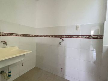NUEVO INGRESO!! REMATO EDIFICIO EN MIRONES BAJOS LIMA CERCADO