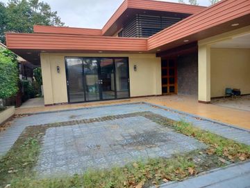 Prime Location 2 storey House and Lot for Sale inside Tierra Pura Homes Subd, Quezon City, ready for occupancy