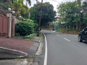 Prime Location 2 storey House and Lot for Sale inside Tierra Pura Homes Subd, Quezon City, ready for occupancy