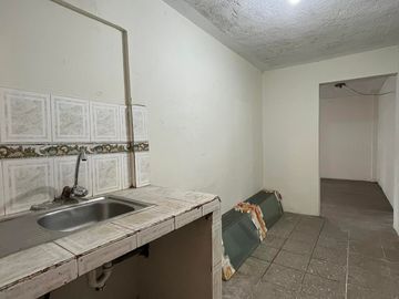 Casa rentera en venta en la Av. Pío Jaramillo