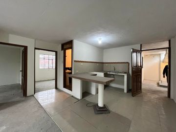 Casa rentera en venta en la Av. Pío Jaramillo