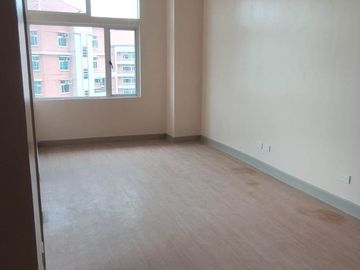 2bedroom condo in manila peninsula agdren near sm manila santa ana manila