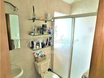 CASA EN VENTA COL. PORTALES DE LA ARBOLEDA. León,Gto; 3 REC, EQUIPADA, 2.5 BAÑOS.