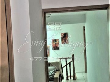 CASA EN VENTA COL. PORTALES DE LA ARBOLEDA. León,Gto; 3 REC, EQUIPADA, 2.5 BAÑOS.