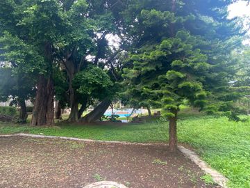 VENDO CASA COMO TERRENO EN CUERNAVACA, GRAN UBICACIÓN, ZONA FRESCA.