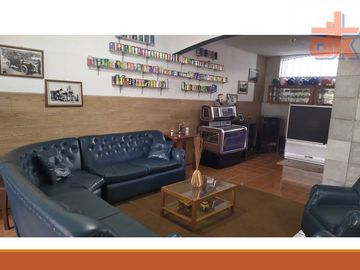De Venta Casa de Lujo 700m2 habitables Cumbaya La Primavera
