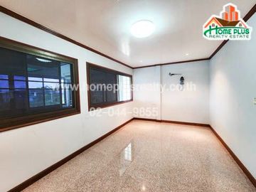 หมู่บ้านสุภาพร สามโคก ปทุมธานี (วิวริมน้ำ 2 หลังติดกัน เหมาะสำหรับเป็น Home Office)