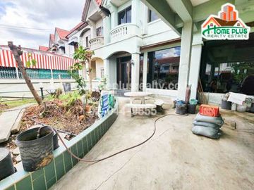 หมู่บ้านสุภาพร สามโคก ปทุมธานี (วิวริมน้ำ 2 หลังติดกัน เหมาะสำหรับเป็น Home Office)