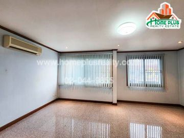 หมู่บ้านสุภาพร สามโคก ปทุมธานี (วิวริมน้ำ 2 หลังติดกัน เหมาะสำหรับเป็น Home Office)