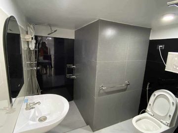 COMMERCIAL RESORT INCOME GENERATING 1 Min. to Tagaytay